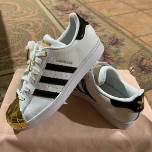 Adidas Golden Women Gold shell toe “Gold Shell”